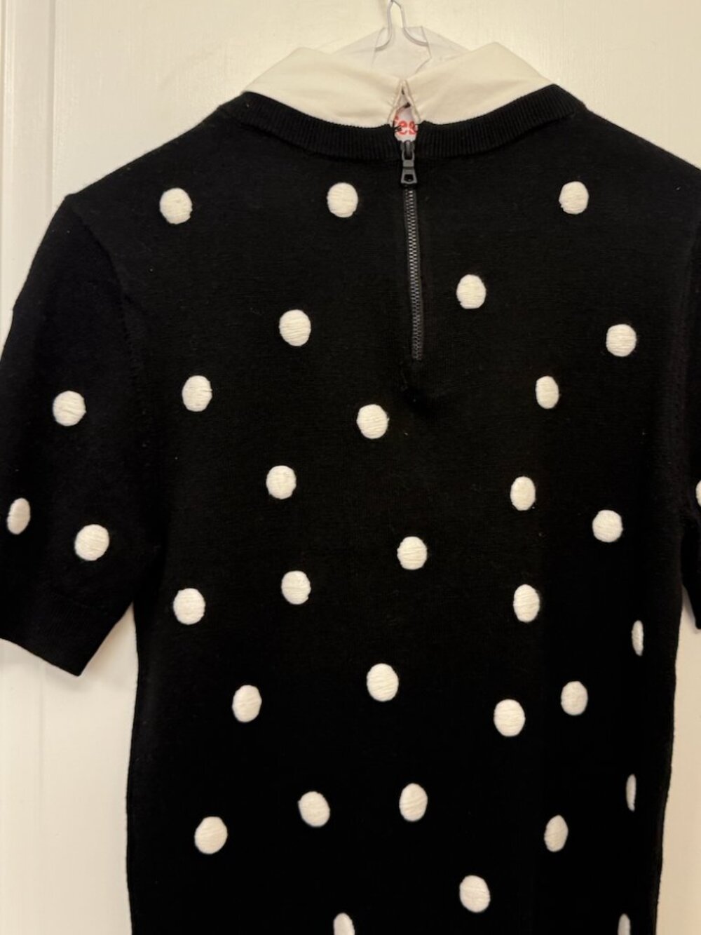 ALICE + OLIVIA CIARA POLKA DOT SWEATER SIZE S NWOT - Picture 3 of 4